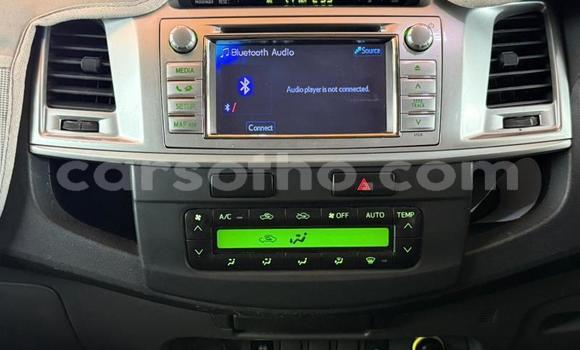 Buy Used Toyota Hilux White Car in Maseru in Maseru Buy Used Toyota Hilux White Car in Maseru in Maseru