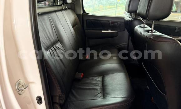 Buy Used Toyota Hilux White Car in Maseru in Maseru Buy Used Toyota Hilux White Car in Maseru in Maseru