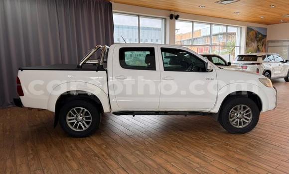 Buy Used Toyota Hilux White Car in Maseru in Maseru Buy Used Toyota Hilux White Car in Maseru in Maseru