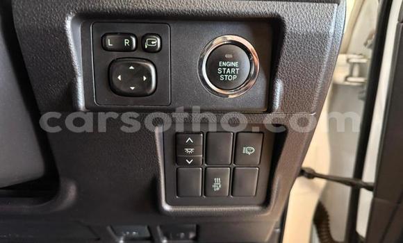 Buy Used Toyota Land Cruiser Prado White Car in Maseru in Maseru Buy Used Toyota Land Cruiser Prado White Car in Maseru in Maseru