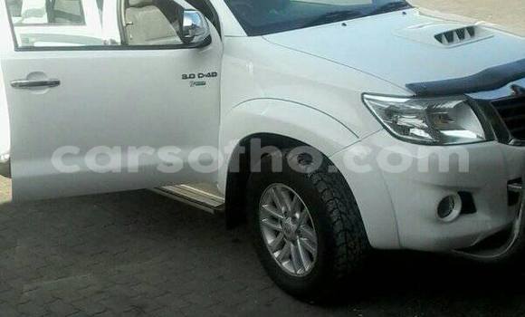 Buy Used Toyota Hilux White Car in Maseru in Maseru Buy Used Toyota Hilux White Car in Maseru in Maseru
