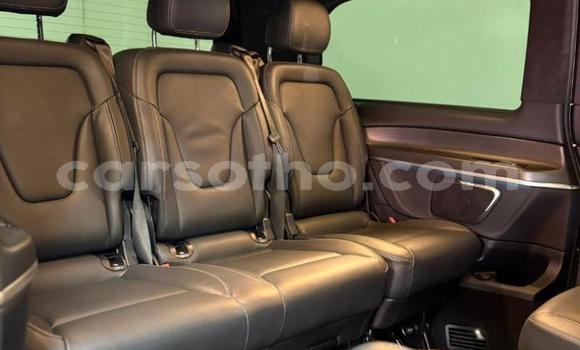 Buy Used Mercedes-Benz V-klasse White Car in Maseru in Maseru Buy Used Mercedes-Benz V-klasse White Car in Maseru in Maseru