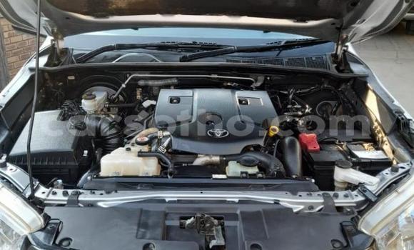 Buy Used Toyota Hilux Silver Car in Maseru in Maseru Buy Used Toyota Hilux Silver Car in Maseru in Maseru