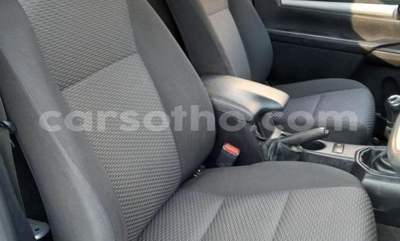 Buy Used Toyota Hilux Silver Car in Maseru in Maseru Buy Used Toyota Hilux Silver Car in Maseru in Maseru