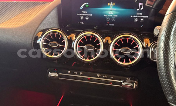 Buy Used Mercedes-Benz GLA-klasse White Car in Maseru in Maseru Buy Used Mercedes-Benz GLA-klasse White Car in Maseru in Maseru