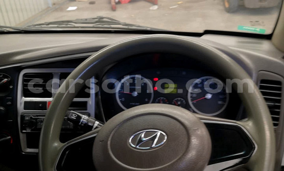 Buy Used Hyundai H1 White Car in Maseru in Maseru Buy Used Hyundai H1 White Car in Maseru in Maseru