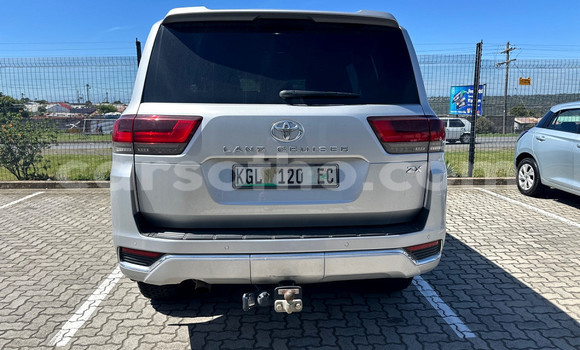 Buy Used Toyota Land Cruiser Silver Car in Maseru in Maseru Buy Used Toyota Land Cruiser Silver Car in Maseru in Maseru
