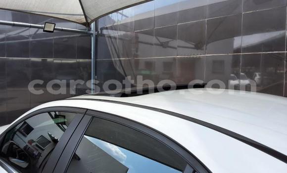 Acheter Occasion Voiture Mercedes-Benz C–Class Blanc à Maseru, Maseru Acheter Occasion Voiture Mercedes-Benz C–Class Blanc à Maseru, Maseru