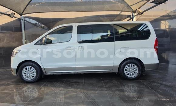 Buy Used Hyundai H1 White Car in Maseru in Maseru Buy Used Hyundai H1 White Car in Maseru in Maseru