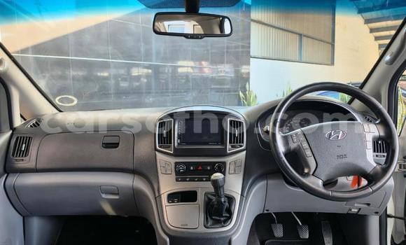 Buy Used Hyundai H1 White Car in Maseru in Maseru Buy Used Hyundai H1 White Car in Maseru in Maseru