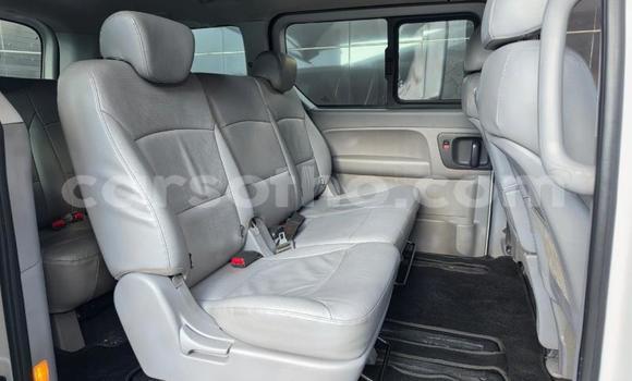 Buy Used Hyundai H1 White Car in Maseru in Maseru Buy Used Hyundai H1 White Car in Maseru in Maseru