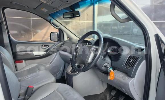 Buy Used Hyundai H1 White Car in Maseru in Maseru Buy Used Hyundai H1 White Car in Maseru in Maseru