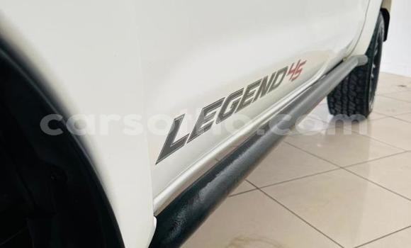 Buy Used Toyota Hilux White Car in Maseru in Maseru Buy Used Toyota Hilux White Car in Maseru in Maseru