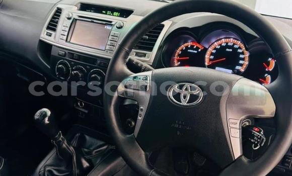 Buy Used Toyota Hilux White Car in Maseru in Maseru Buy Used Toyota Hilux White Car in Maseru in Maseru