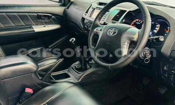 Buy Used Toyota Hilux White Car in Maseru in Maseru Buy Used Toyota Hilux White Car in Maseru in Maseru