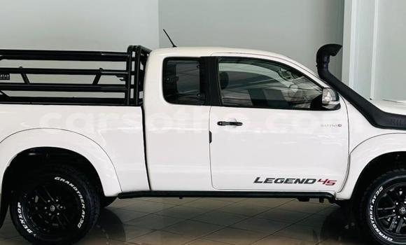 Buy Used Toyota Hilux White Car in Maseru in Maseru Buy Used Toyota Hilux White Car in Maseru in Maseru