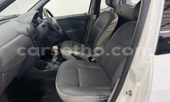 Buy Used Nissan NP 300 White Car in Qacha's Nek in Quthing Buy Used Nissan NP 300 White Car in Qacha's Nek in Quthing