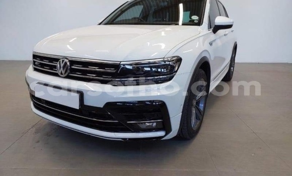 Buy Used Volkswagen Tiguan White Car in Maseru in Maseru