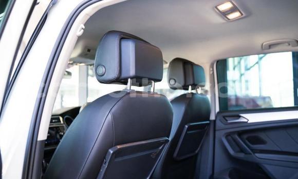 Buy Used Volkswagen Tiguan White Car in Maseru in Maseru Buy Used Volkswagen Tiguan White Car in Maseru in Maseru
