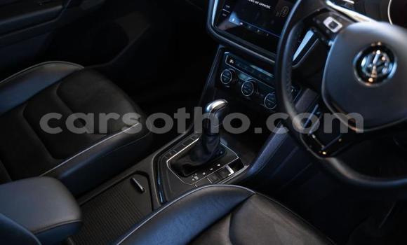 Buy Used Volkswagen Tiguan White Car in Maseru in Maseru Buy Used Volkswagen Tiguan White Car in Maseru in Maseru