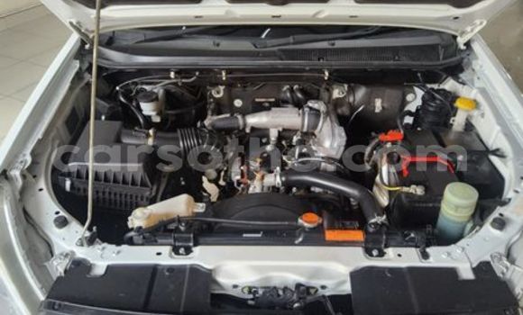 Buy Used Isuzu KB White Car in Mafeteng in Mafeteng