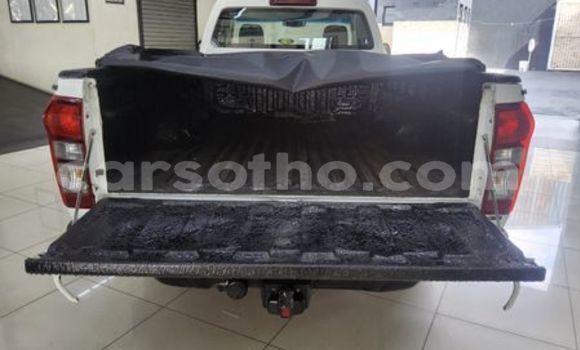Buy Used Isuzu KB White Car in Mafeteng in Mafeteng Buy Used Isuzu KB White Car in Mafeteng in Mafeteng