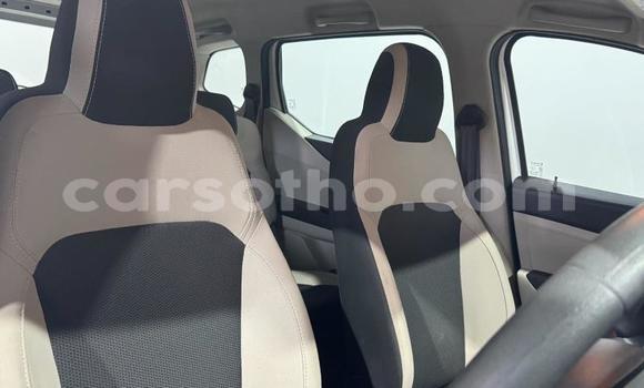 Buy Used Renault Caravelle White Car in Mohale's Hoek in Mohale's Hoek Buy Used Renault Caravelle White Car in Mohale's Hoek in Mohale's Hoek
