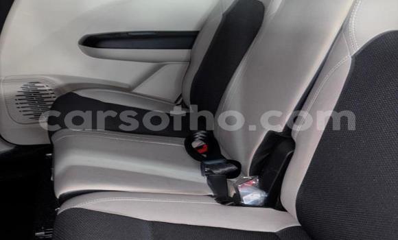 Buy Used Renault Caravelle Red Car in Qacha's Nek in Quthing Buy Used Renault Caravelle Red Car in Qacha's Nek in Quthing