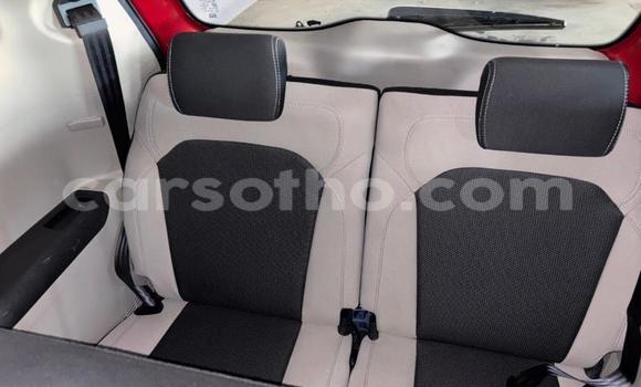 Buy Used Renault Caravelle Red Car in Qacha's Nek in Quthing Buy Used Renault Caravelle Red Car in Qacha's Nek in Quthing