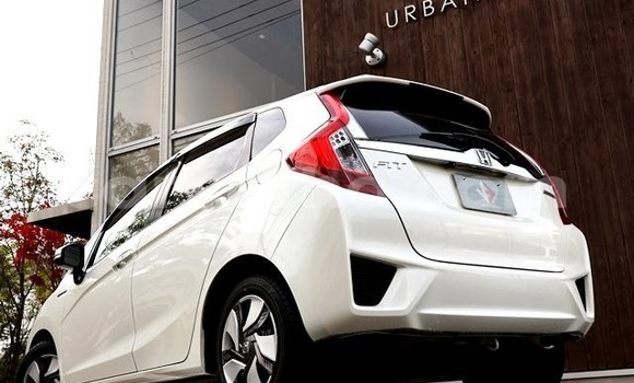 Buy Used Honda FIT White Car in Maseru in Maseru Buy Used Honda FIT White Car in Maseru in Maseru