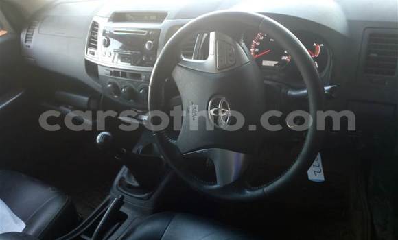 Buy Used Toyota Hilux White Car in Maseru in Maseru Buy Used Toyota Hilux White Car in Maseru in Maseru