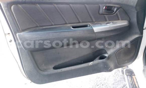 Buy Used Toyota Hilux White Car in Maseru in Maseru Buy Used Toyota Hilux White Car in Maseru in Maseru
