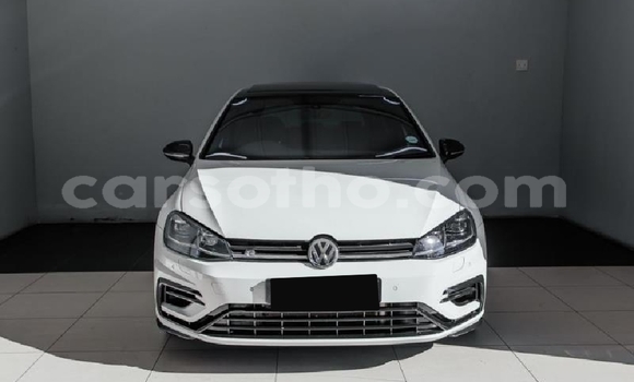 Buy Used Volkswagen Golf R White Car in Mafeteng in Mafeteng Buy Used Volkswagen Golf R White Car in Mafeteng in Mafeteng