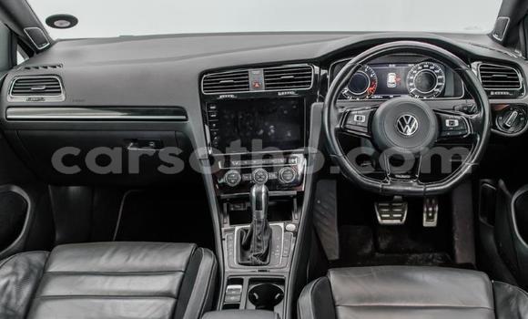 Buy Used Volkswagen Golf R White Car in Mafeteng in Mafeteng Buy Used Volkswagen Golf R White Car in Mafeteng in Mafeteng