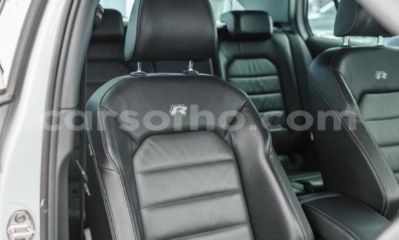 Buy Used Volkswagen Golf R White Car in Mafeteng in Mafeteng Buy Used Volkswagen Golf R White Car in Mafeteng in Mafeteng