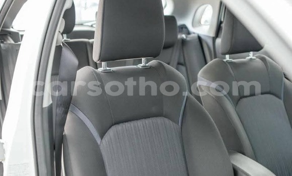 Buy Used Toyota Starlet White Car in Qacha's Nek in Quthing Buy Used Toyota Starlet White Car in Qacha's Nek in Quthing