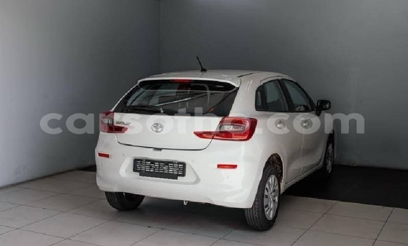 Buy Used Toyota Starlet White Car in Qacha's Nek in Quthing Buy Used Toyota Starlet White Car in Qacha's Nek in Quthing