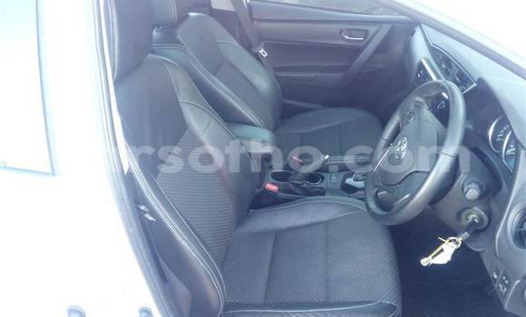 Acheter Occasion Voiture Toyota Corolla Blanc à Mafeteng, Mafeteng Acheter Occasion Voiture Toyota Corolla Blanc à Mafeteng, Mafeteng