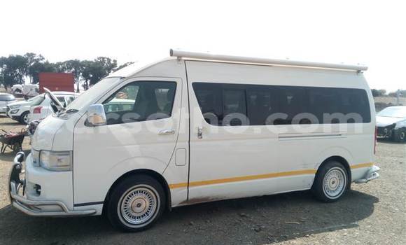 Buy Used Toyota 4Runner White Car in Maseru in Maseru Buy Used Toyota 4Runner White Car in Maseru in Maseru