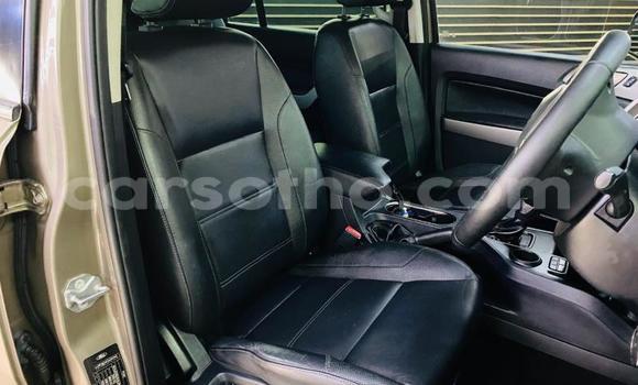 Buy Used Ford Everest Brown Car in Maseru in Maseru Buy Used Ford Everest Brown Car in Maseru in Maseru