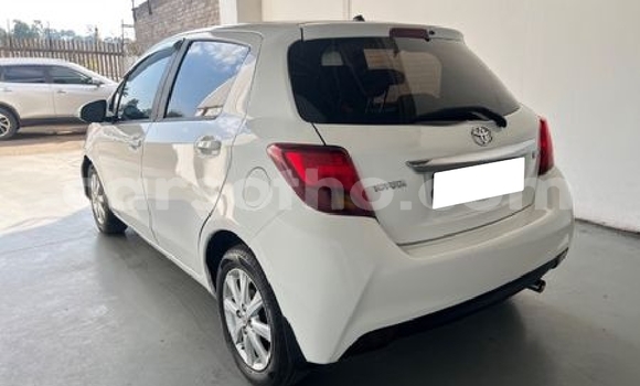 Buy Used Toyota Yaris White Car in Teyateyaneng in Berea Buy Used Toyota Yaris White Car in Teyateyaneng in Berea