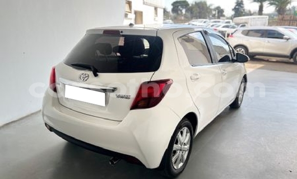 Buy Used Toyota Yaris White Car in Teyateyaneng in Berea Buy Used Toyota Yaris White Car in Teyateyaneng in Berea