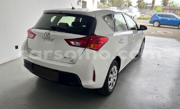 Buy Used Toyota Auris White Car in Qacha's Nek in Quthing Buy Used Toyota Auris White Car in Qacha's Nek in Quthing