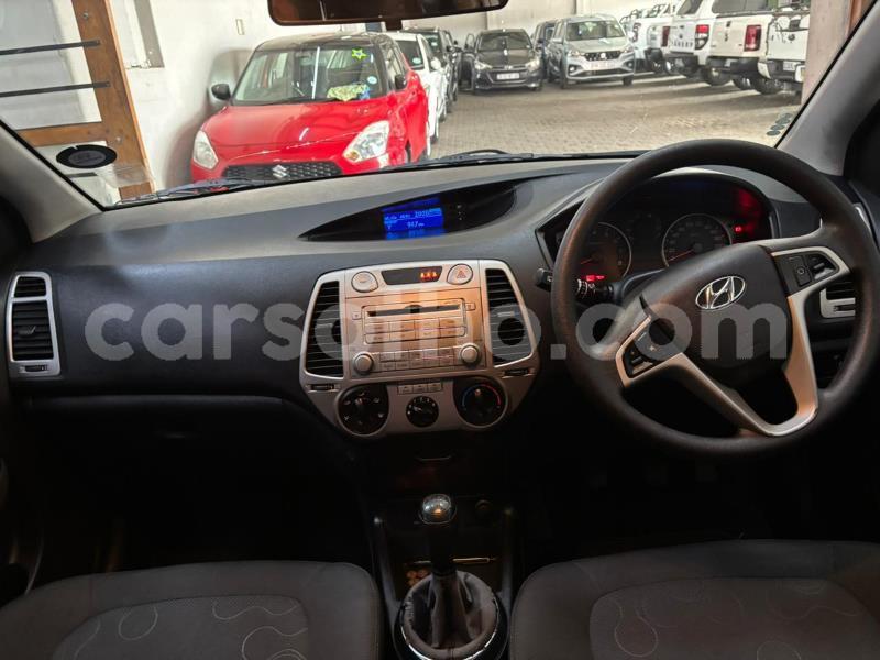 Big with watermark hyundai i20 leribe peka 31899