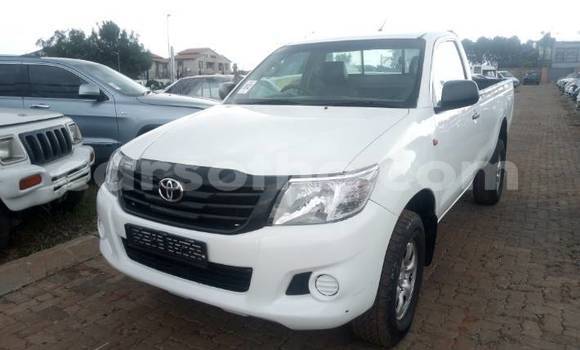 Acheter Occasion Voiture Toyota Hilux Blanc à Mafeteng, Mafeteng Acheter Occasion Voiture Toyota Hilux Blanc à Mafeteng, Mafeteng