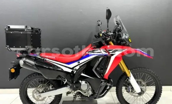 Buy Used Honda CR250R Red Bike in Maputsoa in Leribe Buy Used Honda CR250R Red Bike in Maputsoa in Leribe