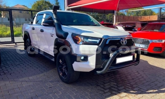 اشتري مستعمل Toyota Hilux White سيارة في Maputsoe في Leribe اشتري مستعمل Toyota Hilux White سيارة في Maputsoe في Leribe