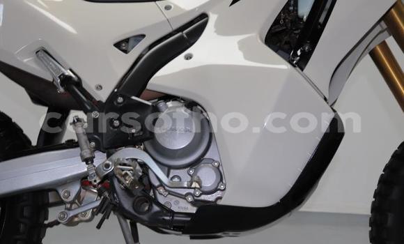 Buy Used Honda CRF White Bike in Teyateyaneng in Berea Buy Used Honda CRF White Bike in Teyateyaneng in Berea