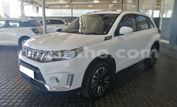 Buy Used Suzuki Vitara White Car in Thaba–Tseka in Mafeteng Buy Used Suzuki Vitara White Car in Thaba–Tseka in Mafeteng