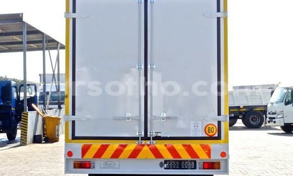 Acheter Occasion Utilitaire Hino 300 Series Blanc à Maseru, Maseru Acheter Occasion Utilitaire Hino 300 Series Blanc à Maseru, Maseru
